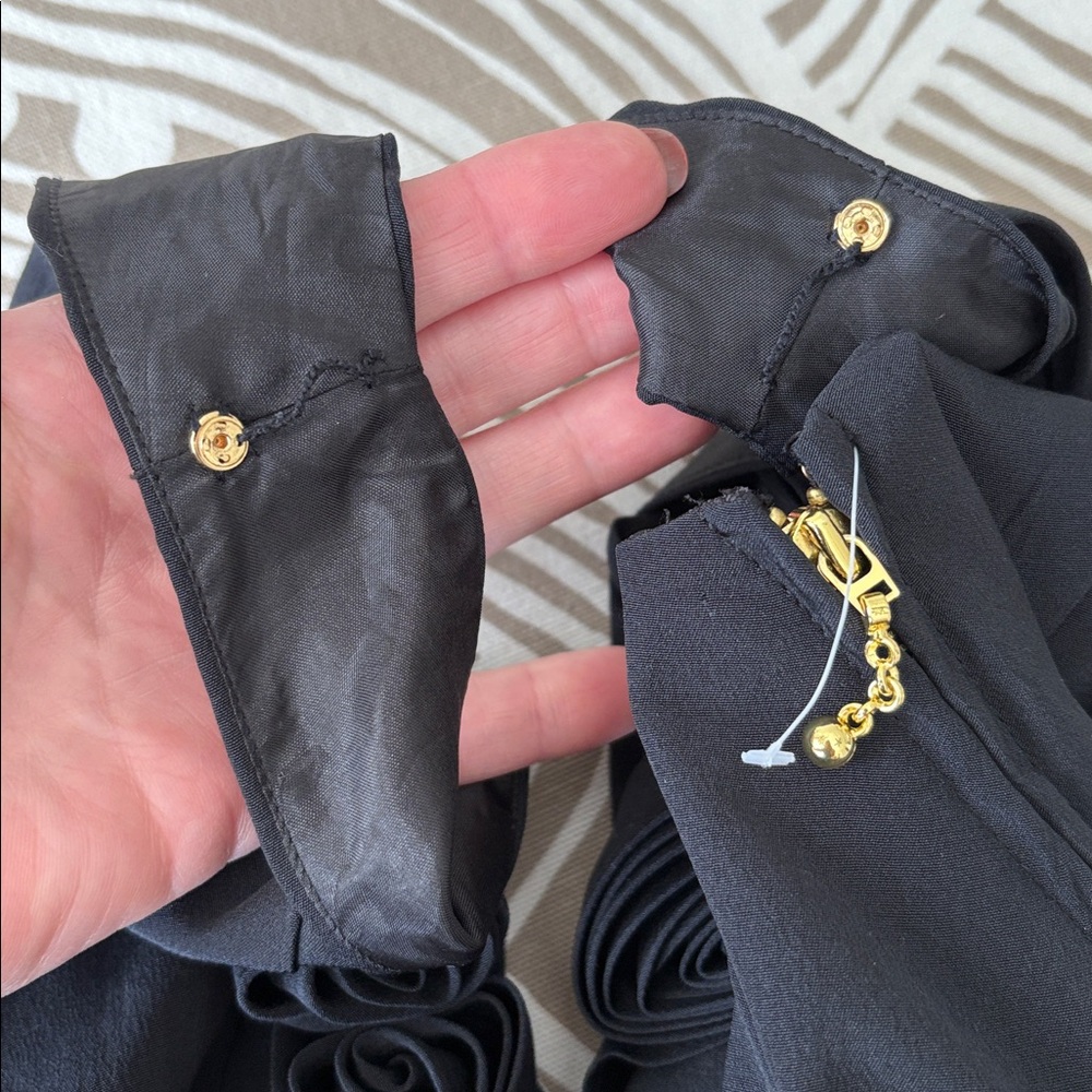 KATE SPADE black silk dressy top with side zipper - Picture 7 of 11